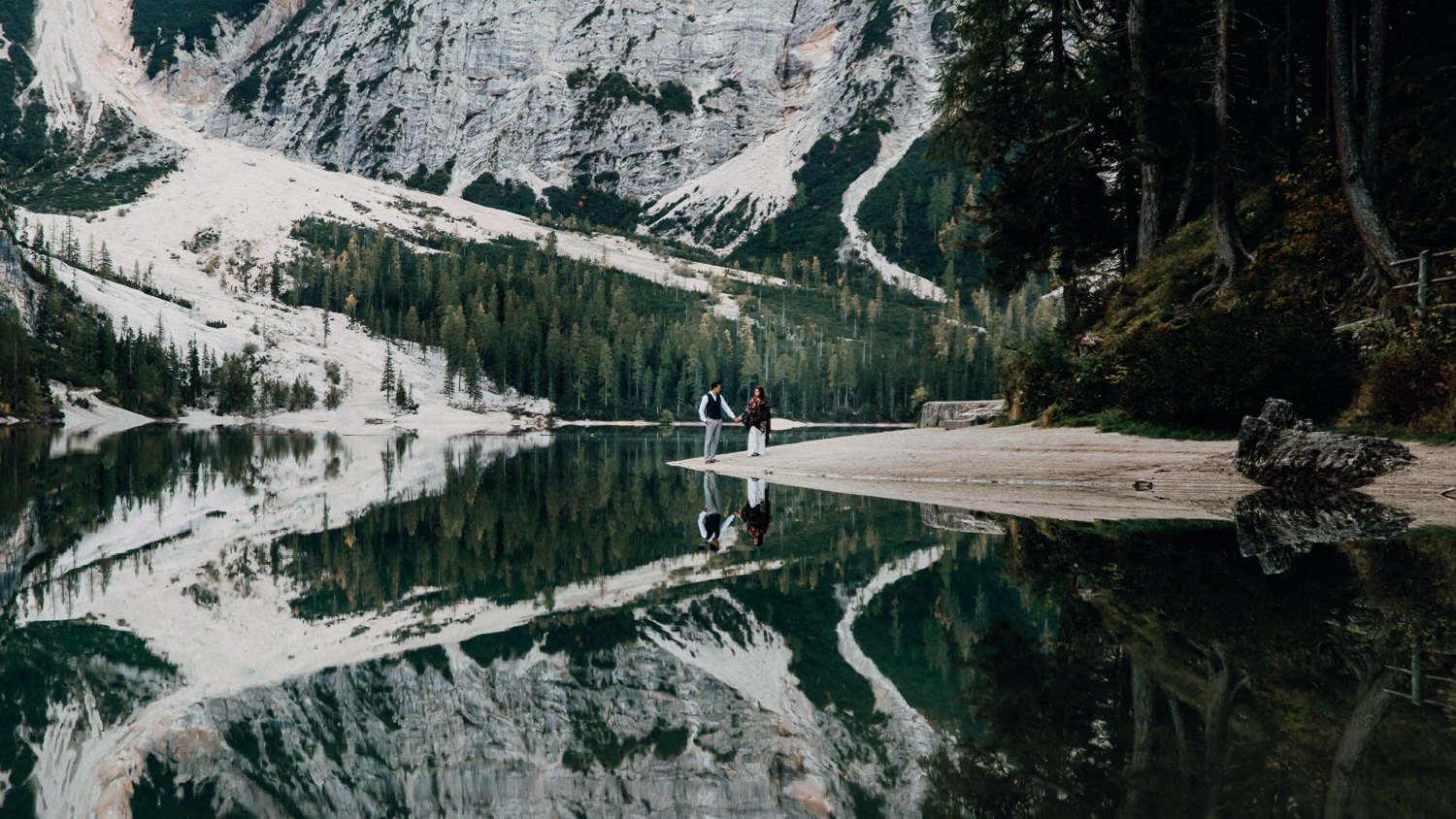 Lago Di Braies Wedding Photographer 60